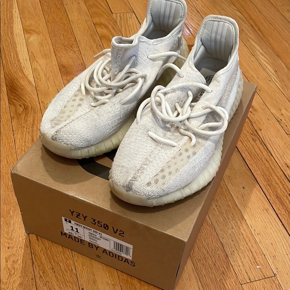 Men’s Yeezy 350 size 11